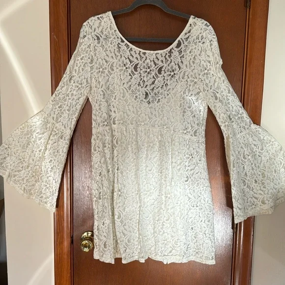 Forever 21 | Dresses | Flowy Lightly Worn Short White Lace Dress With Bell  Sleeves | Poshmark